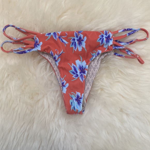 Like-New ACACIA Swimwear Vintage Aloha Maui Bottoms - Large - Picture 3 of 6